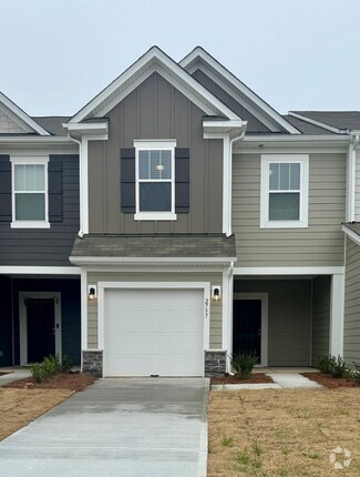 Building Photo - 2737 Yeager Dr NW
