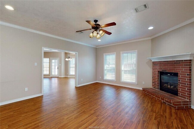Foto del edificio - 1104 Hopewell Ct