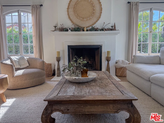 Foto del edificio - 316 S Wetherly Dr