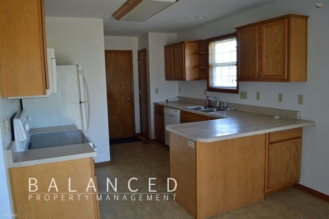 Building Photo - 3 br, 2 bath House - 3436 NW 39th Ct