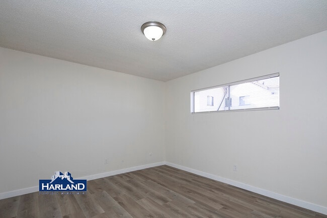 Foto del edificio - 1031 B Ave