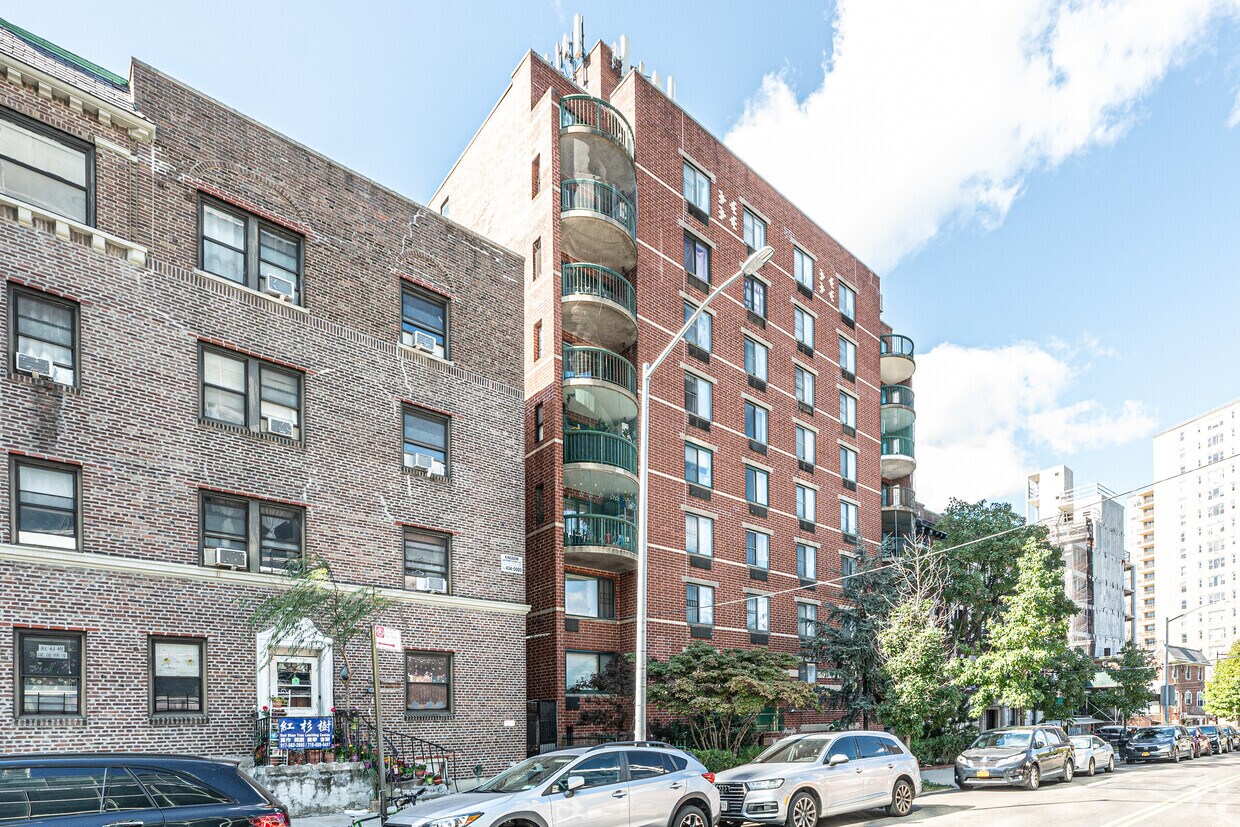 4222 Union St - Pacific Towers