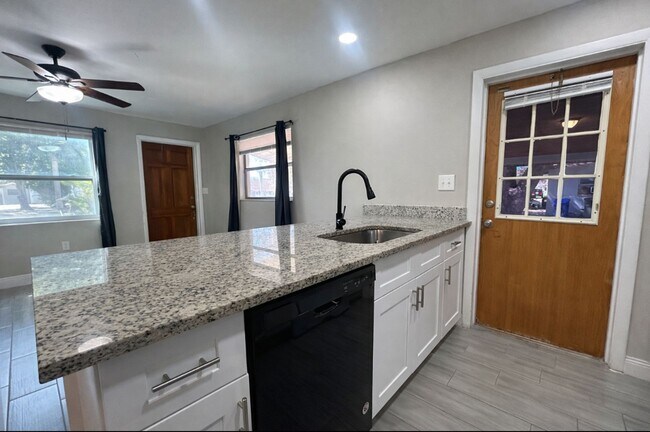 Foto del edificio - 917/919 Freemont St & 3304/3306 Edgewood Ave