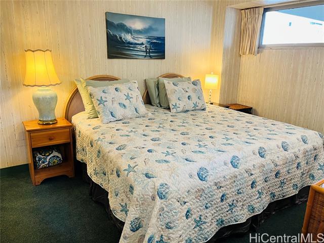 Building Photo - 2440 Kuhio Ave.