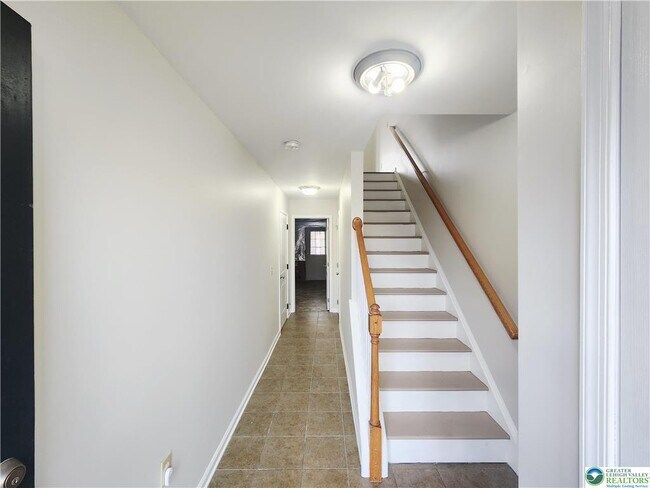 Foto del edificio - 7510 Pioneer Dr