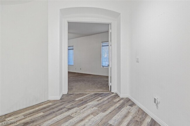 Foto del edificio - 4630 Laguna Vista St