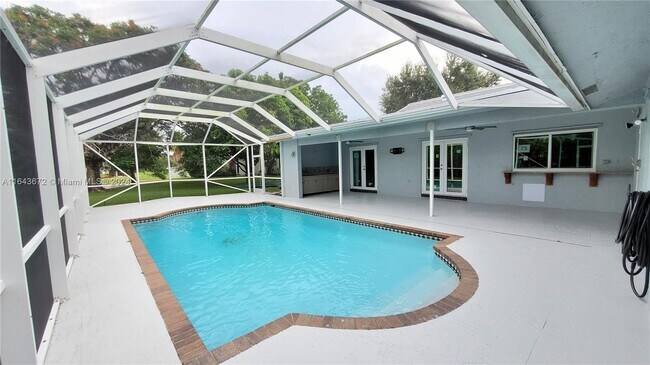 Foto del edificio - 11345 NW 3rd Pl