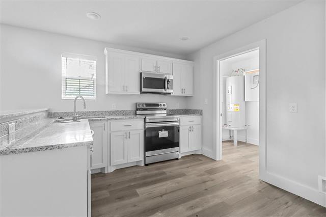 Building Photo - 408 W 6th St