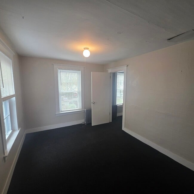 Building Photo - 36 Prospect St