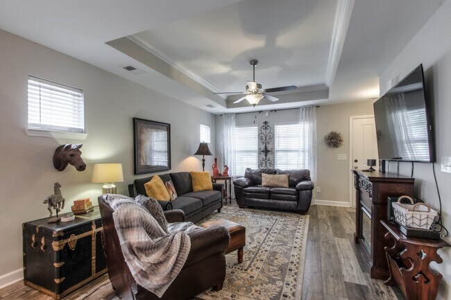 Building Photo - 2408 Arden Village Dr