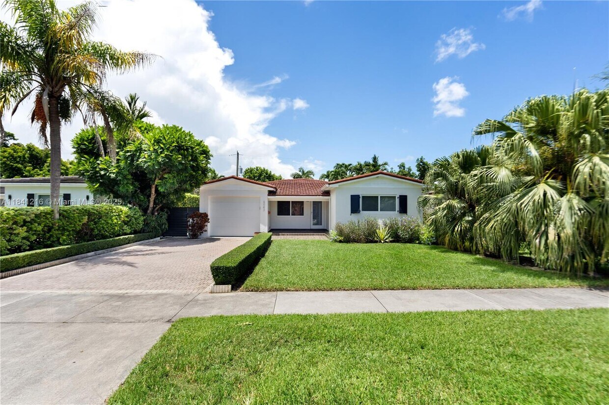 Foto principal - 6043 SW 34th St