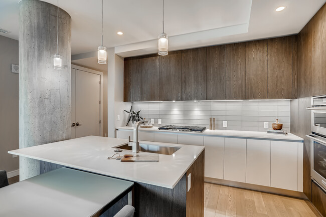 Kitchen - 4200 W 17th Ave