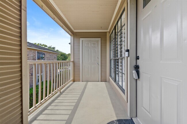 Building Photo - 1311 Antoine Dr