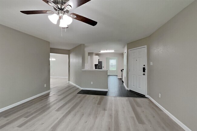 Foto del edificio - 16778 N Thrasher Dr
