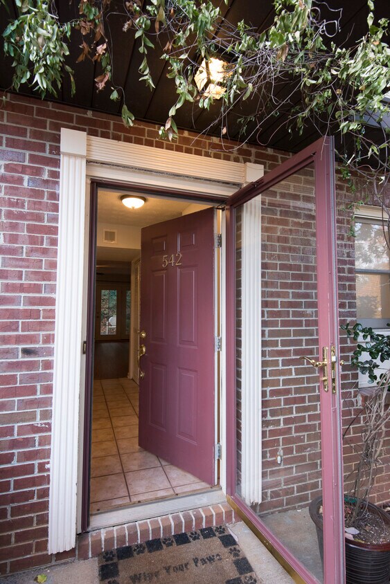 Foto principal - 542 Stratford Grn