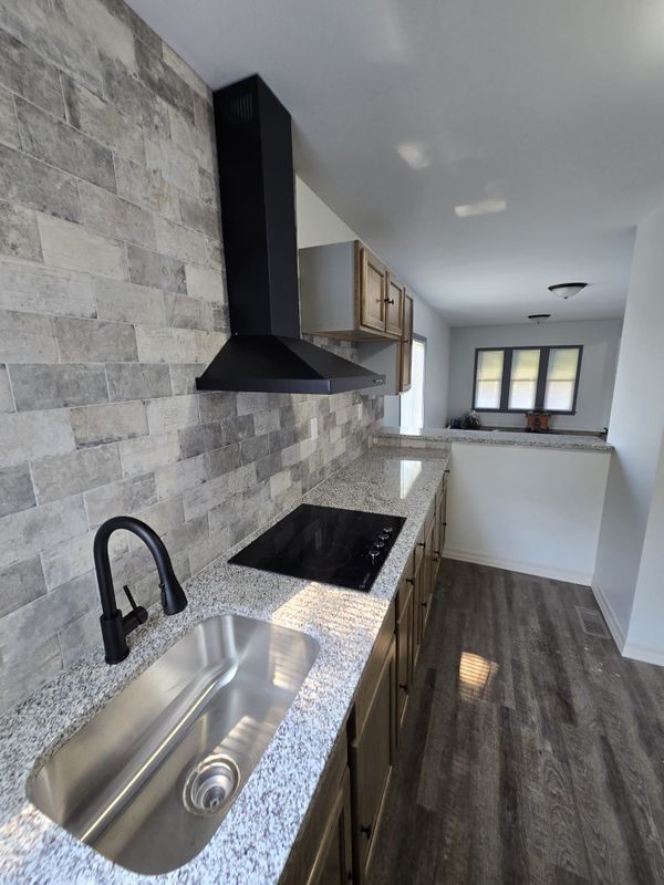 Foto del edificio - 592 S Harrington St
