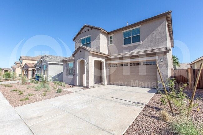 Building Photo - 9131 W Glenrosa Ave
