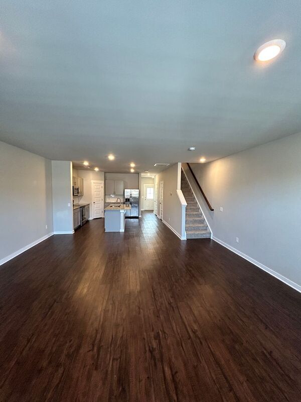 Foto del edificio - 1073 Henley Ln