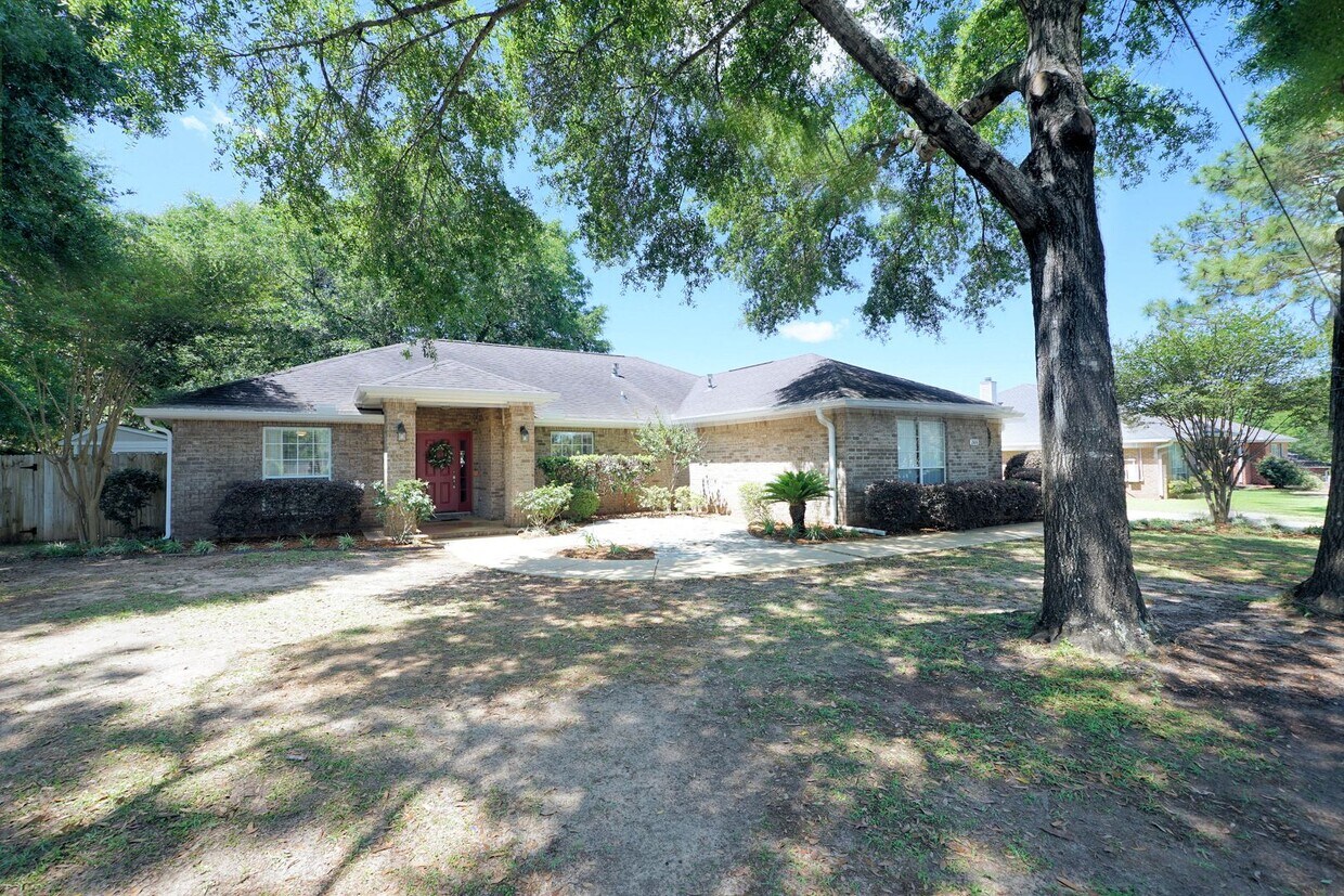 Foto principal - Silver Oaks Community