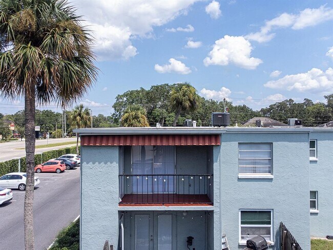 Building Photo - 2876 Somerset Park Dr