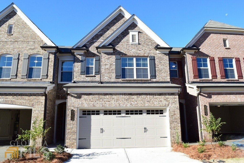 2085 Wheylon Dr, Lawrenceville, GA 30044 Room for Rent in