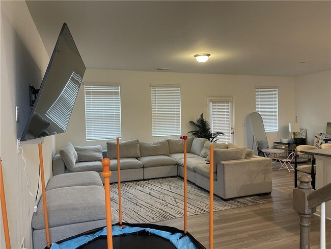 Photo - 5765 Thornton Dr Townhome