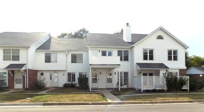 Building Photo - 1003 Condo Dr