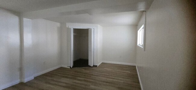 Foto del edificio - 3205-3207 42nd St.