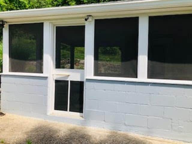 Sunroom - 903 Worth St