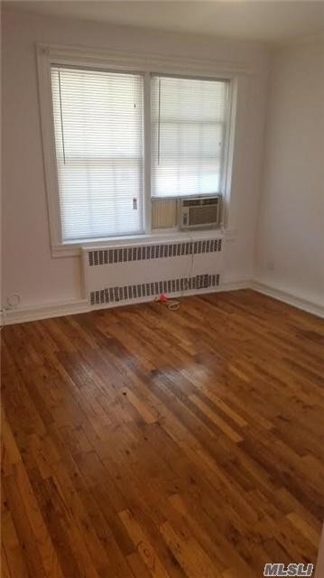 Foto del edificio - 6802 Clyde St