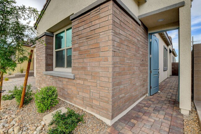 Building Photo - AWESOME SUMMERLIN WEST SINGLE STORY HOME IN GATED COMMUNITY!