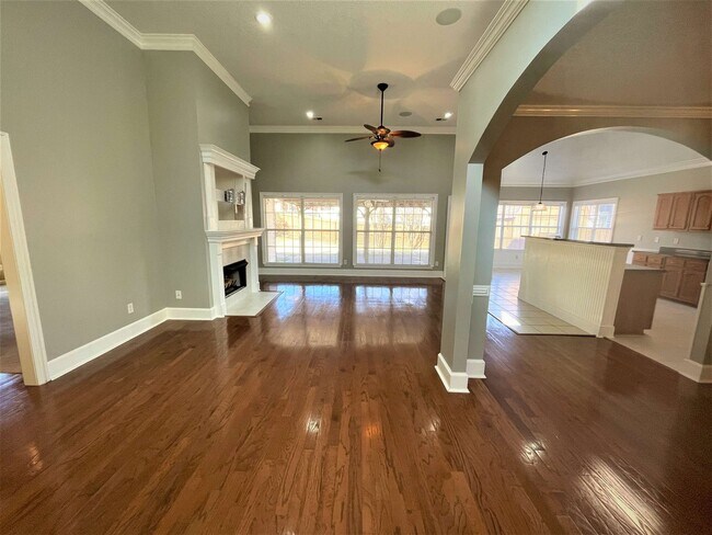 Building Photo - 11652 Belle Manor Dr