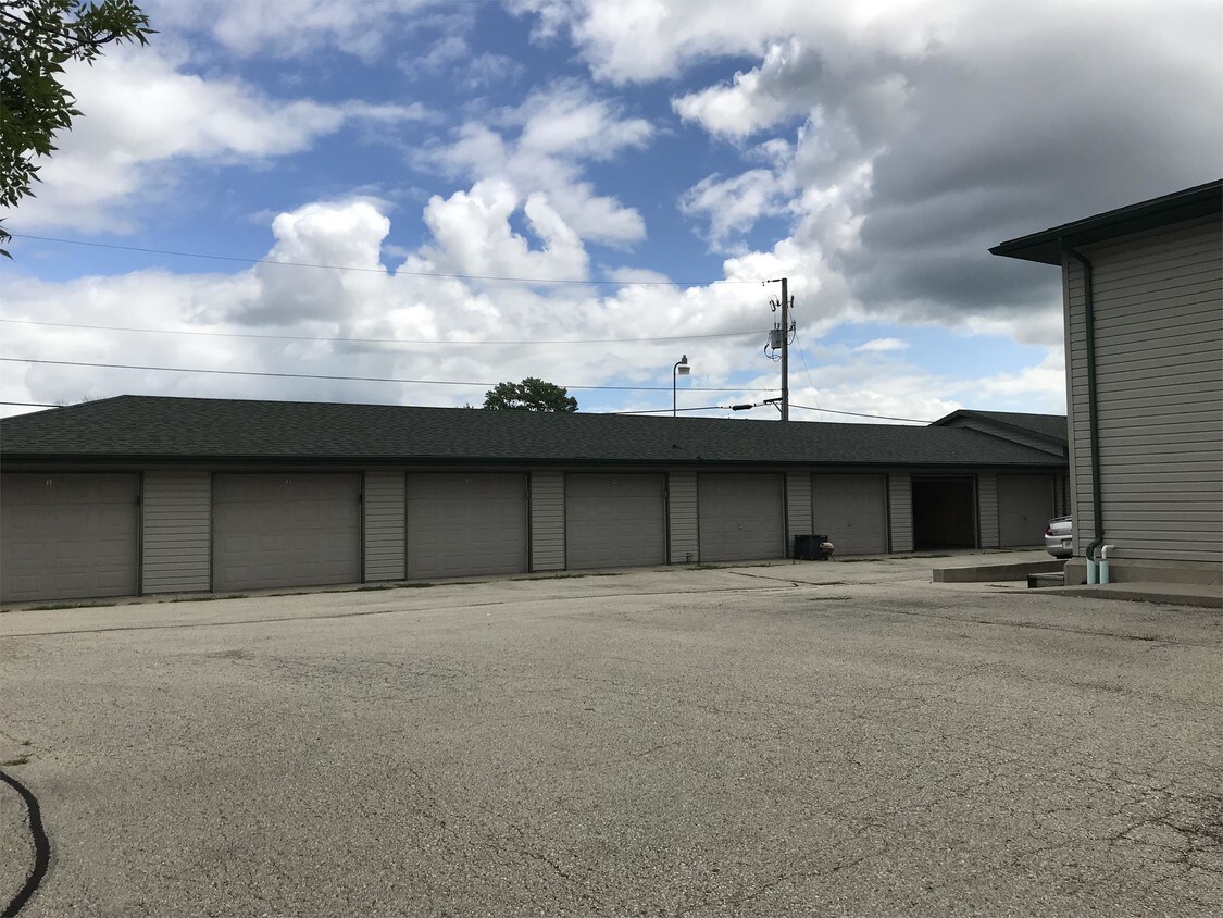 Building Photo - 416 Saratoga Ave