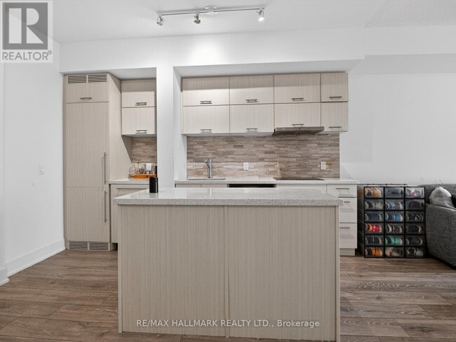 Building Photo - 180 Enterprise Blvd