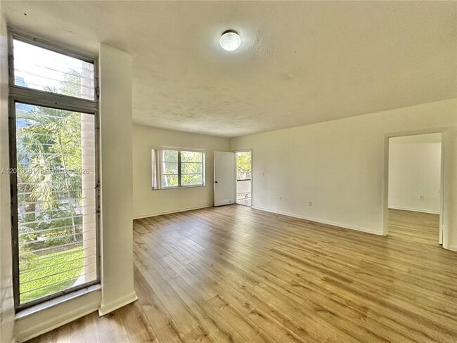 Building Photo - 9175 SW 77th Ave
