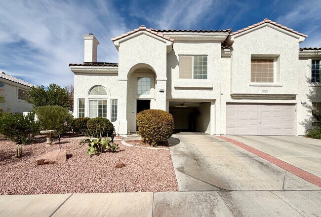 Building Photo - UPGRADED 2 BEDROOM TOWNHOME | SOLAR + PRIVATE YARD | SILVERADO RANCH / HENDERSON