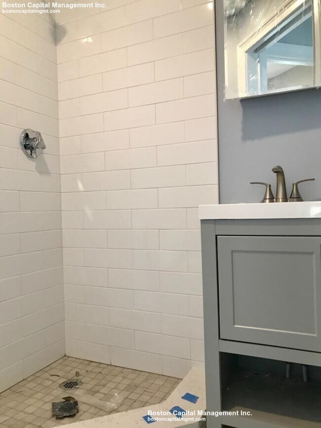 Foto del edificio - 2 bedroom in Boston MA 02128