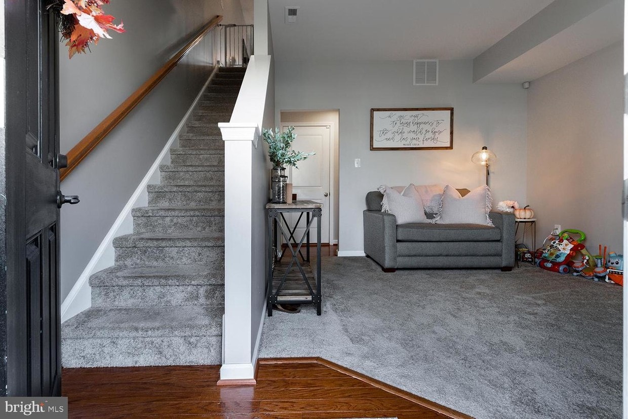 13 Stevens Ct, Somerdale, NJ 08083 Townhome Rentals in Somerdale NJ