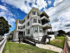 Building Photo - 528 Lawton St