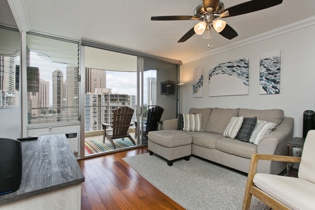 Building Photo - Fully furnished - Oceanview - Beautiful 2bedroom condo in Waikiki
