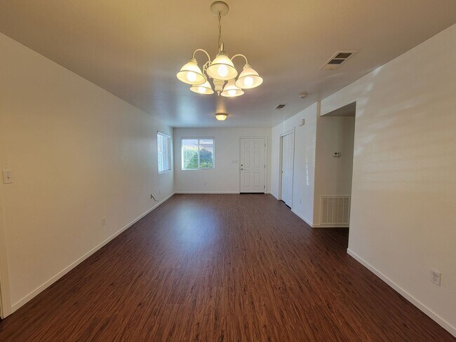 Foto del edificio - 2221-27  W. Lark