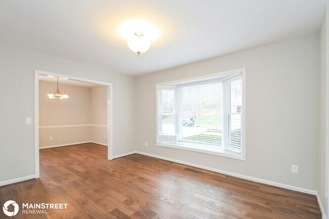 Building Photo - 3215 Copthorne Dr, Greensboro, NC 27410