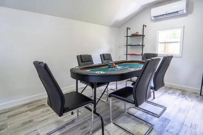 Foto del edificio - 9096 Dubois Blvd