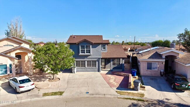 Foto del edificio - 9150 Bur Oak Cir