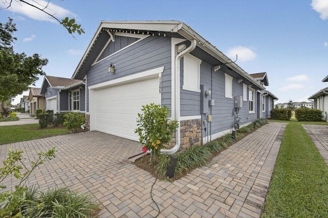 Building Photo - 1305 Haywagon Tr.