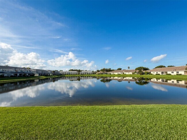 Foto del edificio - 3152 SW 49th St