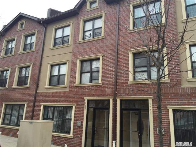 Foto principal - 1282 St Marks Ave