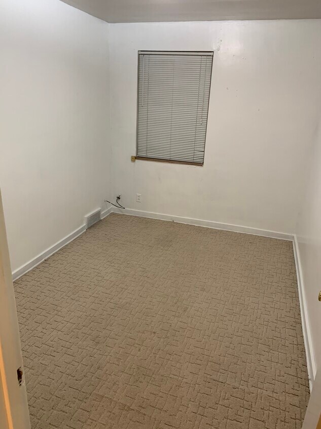 Bedroom 3 - 218 1st St