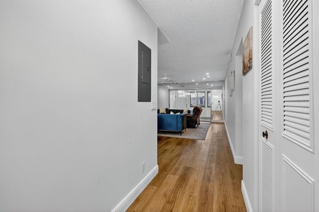 Building Photo - 448 Franconia Cir