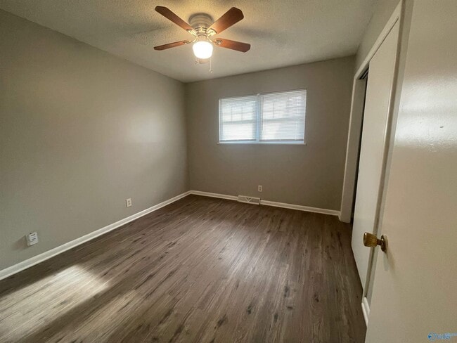 Foto del edificio - 606 Eastbrook Dr NW